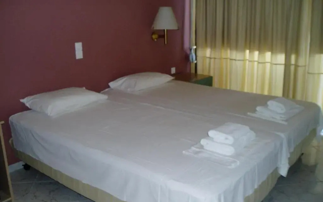 Riviera Hotel