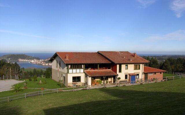 Hotel Rural Paraje del Asturcon вид на фасад