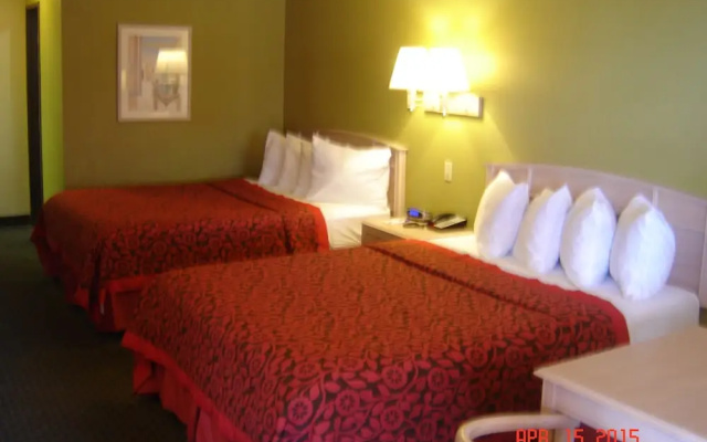 Days Inn By Wyndham Carlsbad, Nm