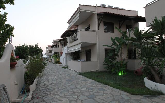 Meliton Inn Hotel & Suites Ситония вид на фасад