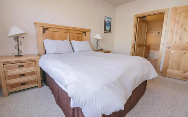 Fox Pointe Condo