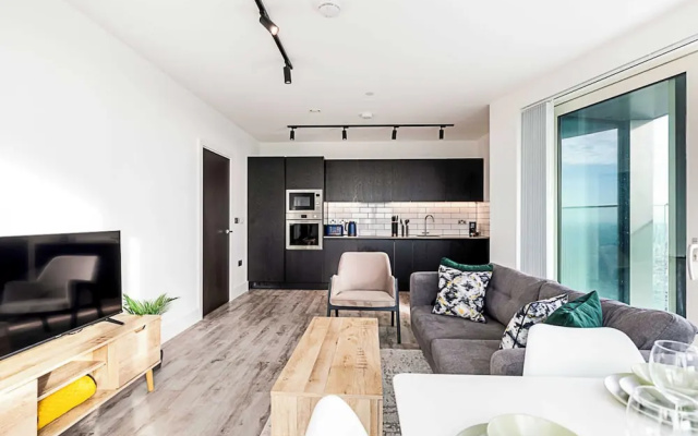 High Rise Apartment in Acton