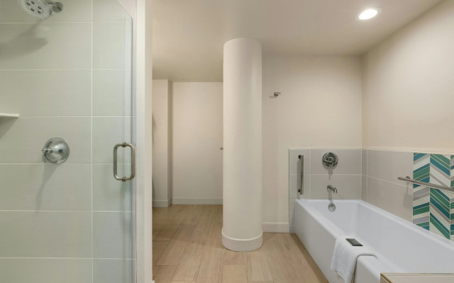 Club Wyndham at Waikiki Beach Walk