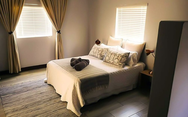 Bezalel Estate Country House