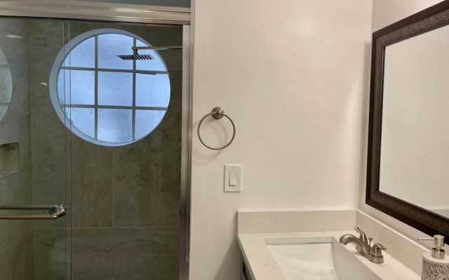 Grand Luxury 3BR Apartment Near Disney 010