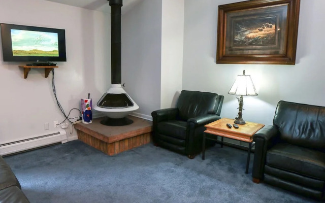Fawn Valley Inn: 210