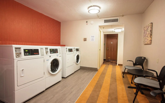 Wyndham Rochester Downtown