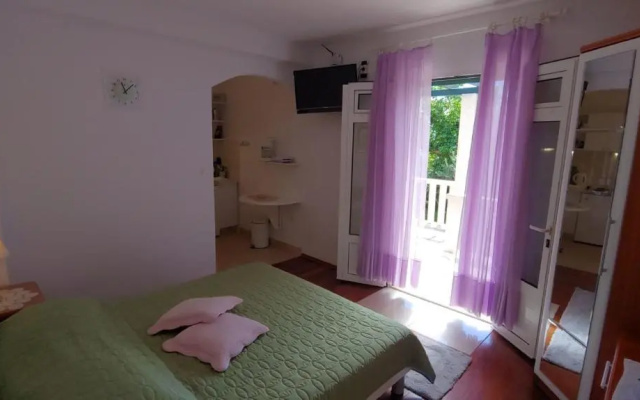Apartments Cvita - 150m from beach
