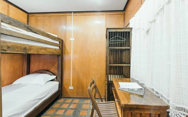 SS Store Bed & Breakfast