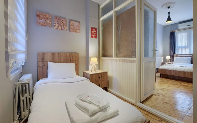 Marvelous Bright 4BR Ap in Taksim Square