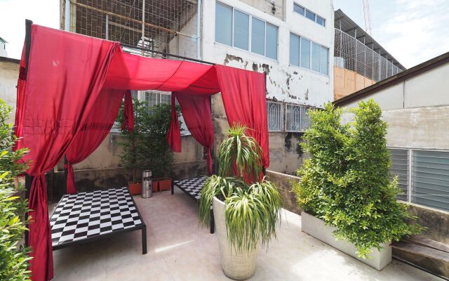 Shayne Hostel Бангкок вид на фасад