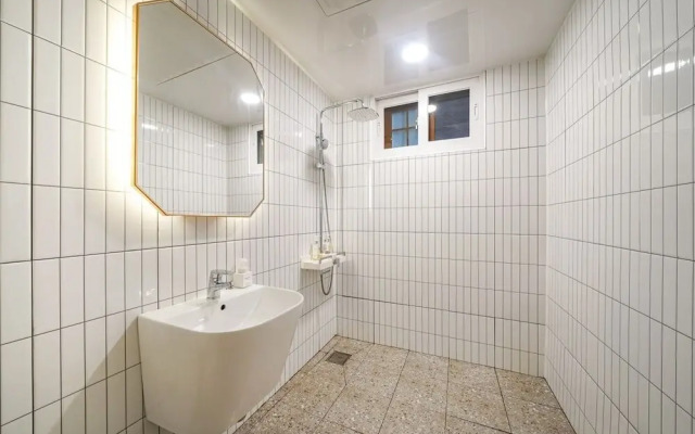 Jeong Seong Hotel