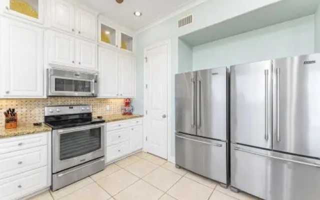 The Ritz Of Crystal Beach Home