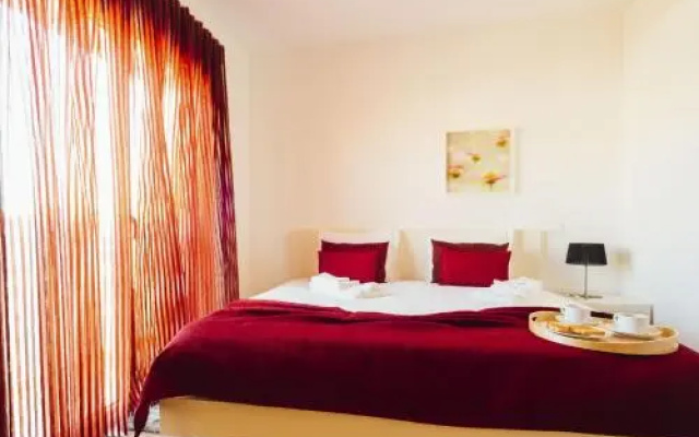 Carmona Holiday Apartments