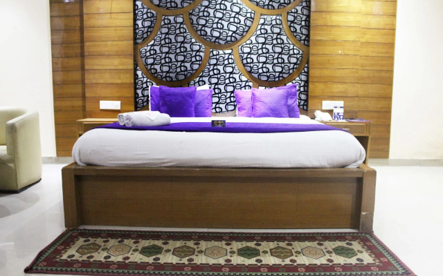 Hotel Raj Mandir