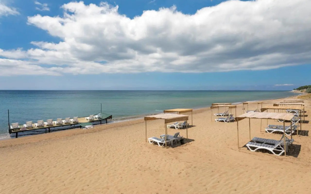 Troas Beach Hotel