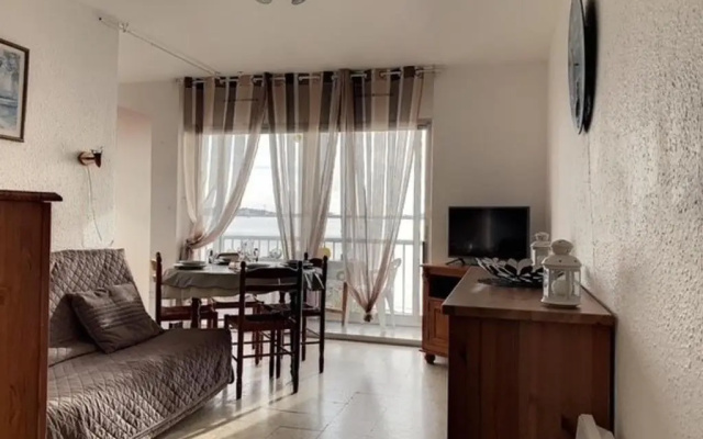 Appartement Balaruc-les-Bains, 2 pièces, 4 personnes - FR-1-503-70