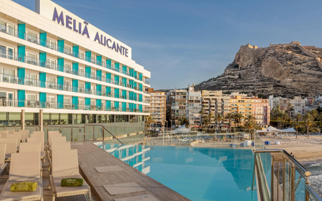 The Level at Melia Alicante - Adults Only