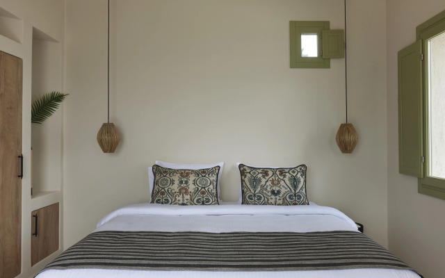 Aeon Suites - Adults Only by Mr and Mrs White
