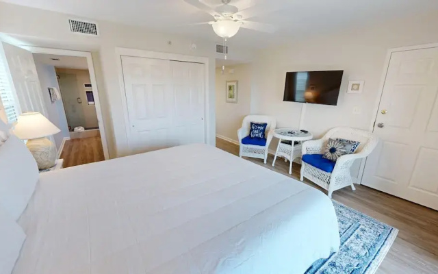 Seacrest 515a Condo by RedAwning