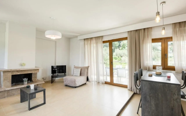 Elani Elaia Villas