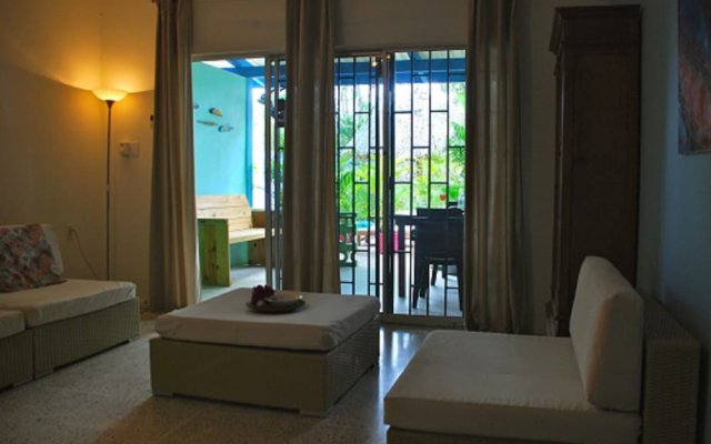 Caribbean Flower Apartments in Willemstad, Curacao from 85$, photos, reviews - zenhotels.com guestroom