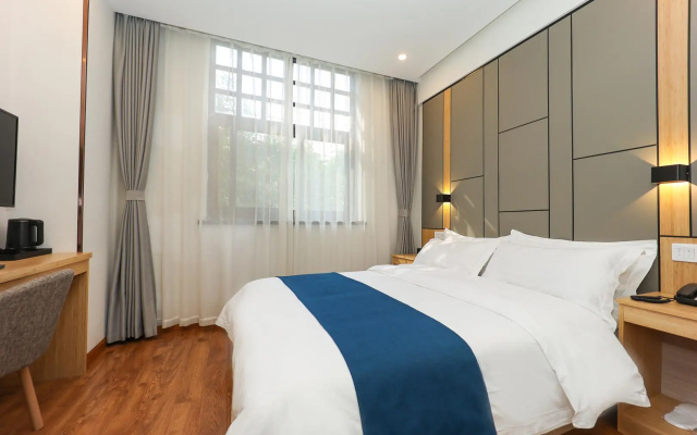 Elan Inn Hangzhou West Lake Huanglong Sports Center