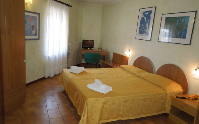 Bike Hotel Touring Gardone Riviera & Wellness