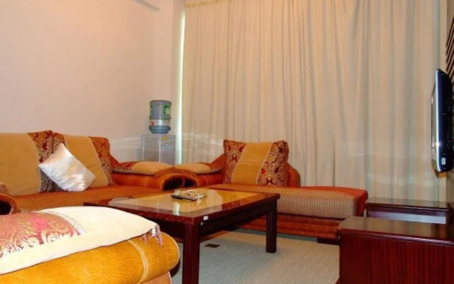 Kunming Jinggu Hotel
