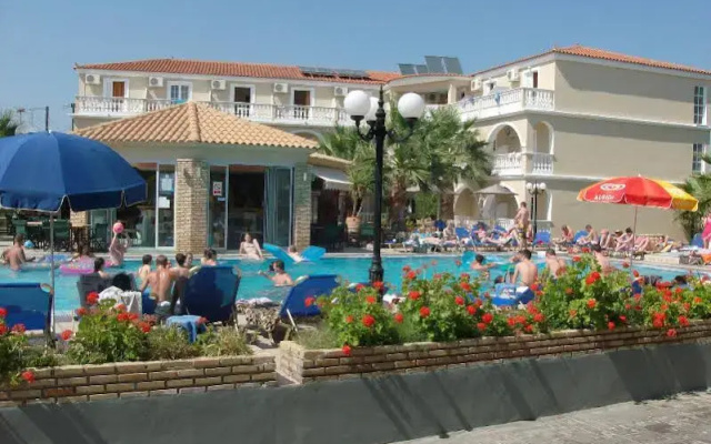 Vivian Hotel