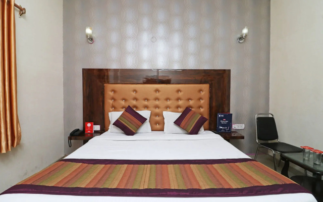 OYO 10381 Hotel Aerodrome Palace