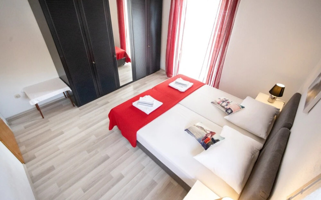 A2 - Modern apt Near the Beach With two Balconies