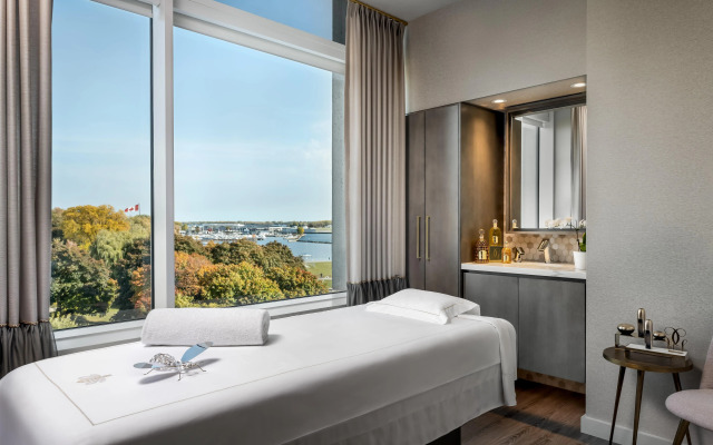Hotel X Toronto, a Destination by Hyatt Hotel