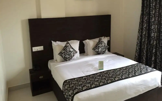 Royal Indu Hotel