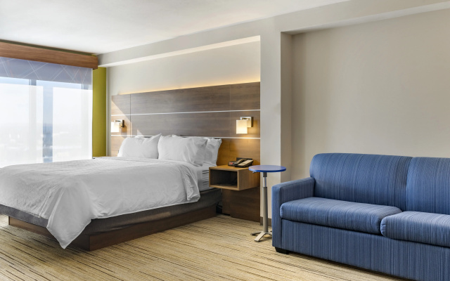 Holiday Inn Express Hotel & Suites Albuquerque Midtown by IHG
