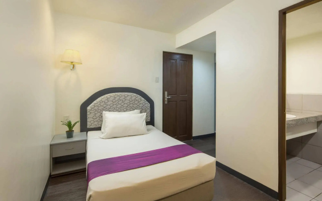 V Hotel