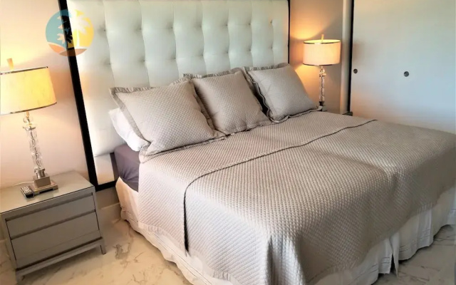 Alexander 1701 2 Bedroom Apts by RedAwning