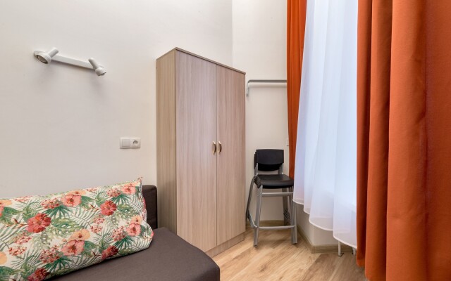 Гостиница ColorSpb ApartHotel Gorokhovaya 4 в Санкт-Петербурге отзывы, цены и фото номеров - забронировать гостиницу ColorSpb ApartHotel Gorokhovaya 4 онлайн Санкт-Петербург комната для гостей