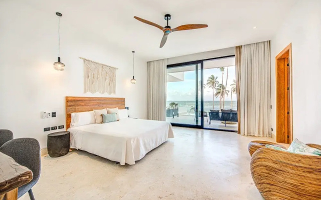 7-br Luxury Beachfront Paradise With Ocean Views