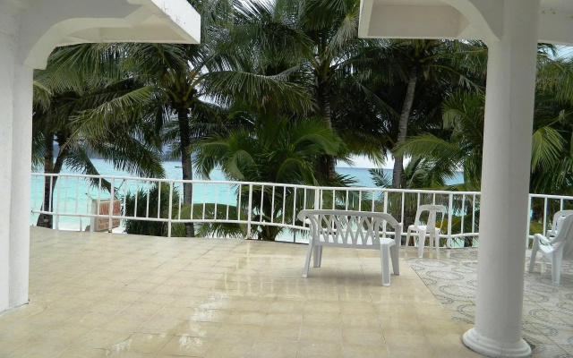 Alla Luna Rossa Beach Hotel