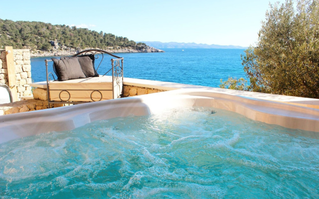 Seafront Villa Marella