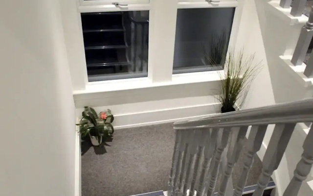 Spacious Student Ensuite Finsbury House