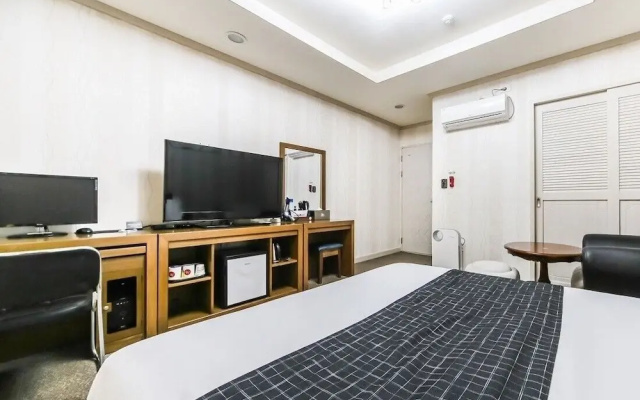 Modern Business Hotel