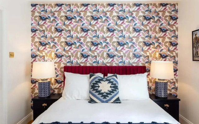 Fabulous Gloucester Road Apartment