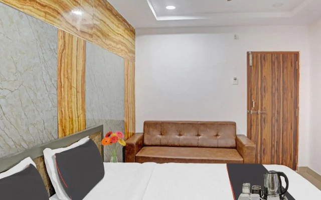 Capital O 70268 Vihari Grand Inn