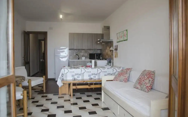 Beachfront two Room Apartment Sparaglione