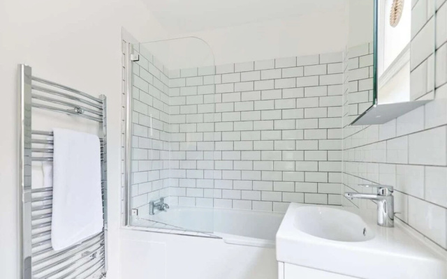 The Fulham Escape - Alluring 5BDR Flat