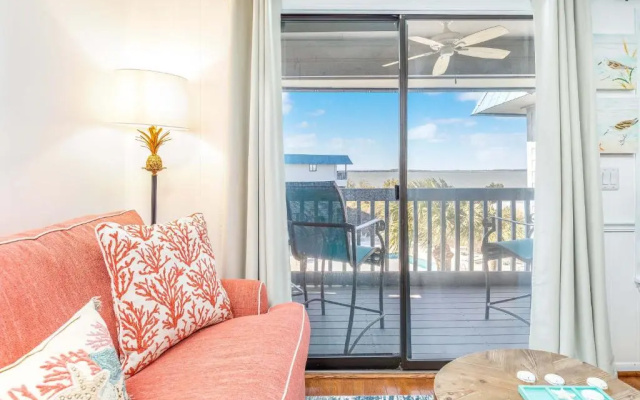 Beach Racquet A313 by Tybee Vacation Rentals