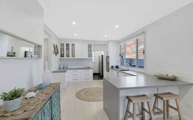 Waterview Beach House