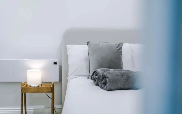 Stylish City Centre Apartment